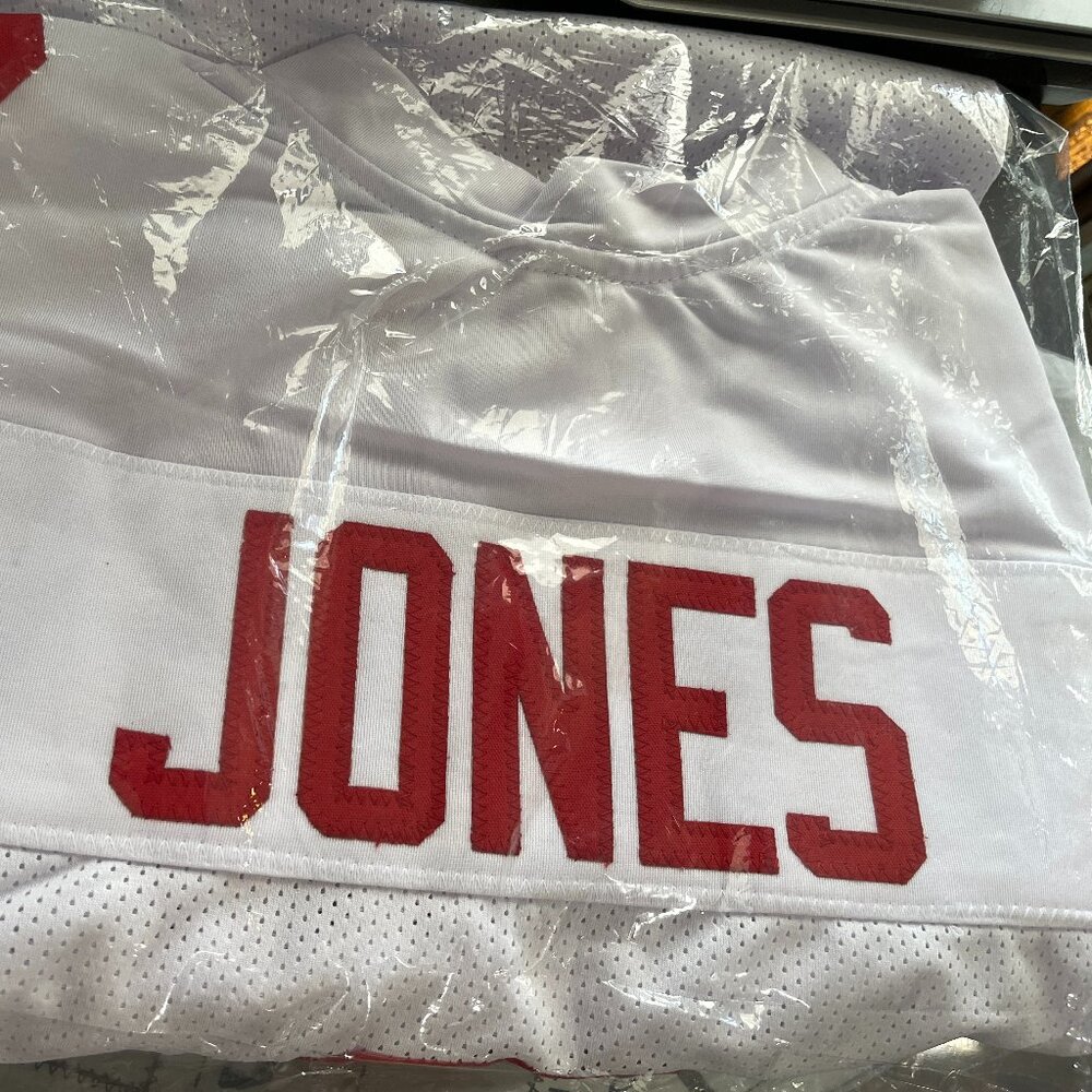 DANIEL JONES NEW YORK GIANTS AUTOGRAPHED SIGNED JERSEY WITH BECKETT COA